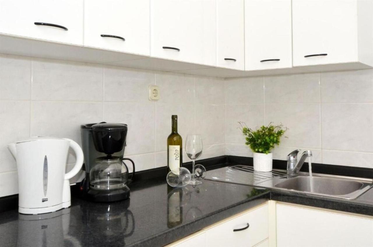 Apartments Sandy 로고즈니차 외부 사진